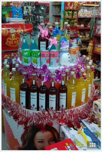 跟rio预调酒学终端陈列!