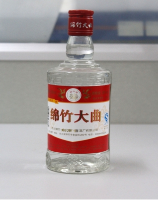 绵竹大曲：酒精勾兑的固液法白酒是否合规？