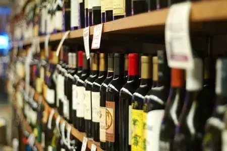 有资金、有渠道，白酒商转型葡萄酒为什么卡在路上了？